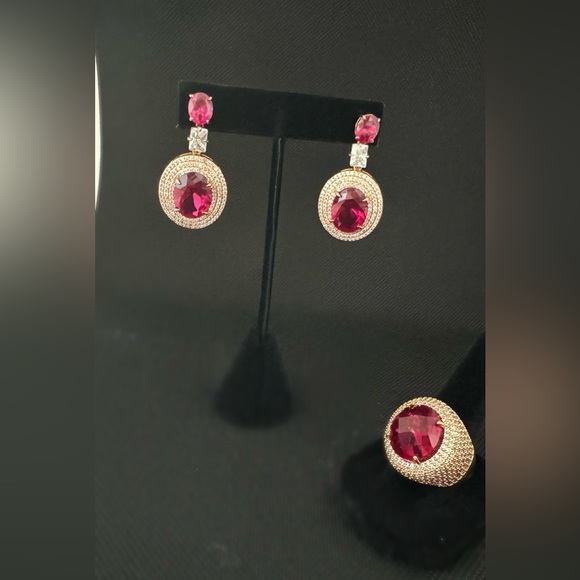Jewelry - Set of earrings and ring - Zirconia and Garnet Stone.